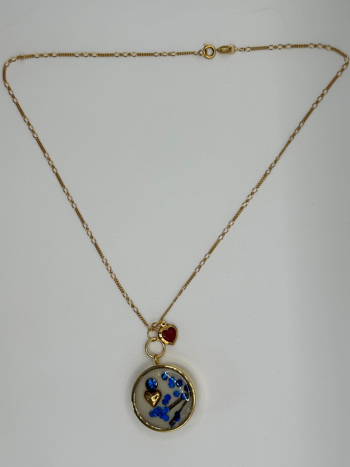 Chain with Copita White & Blue with Heart Resin Gold Plated