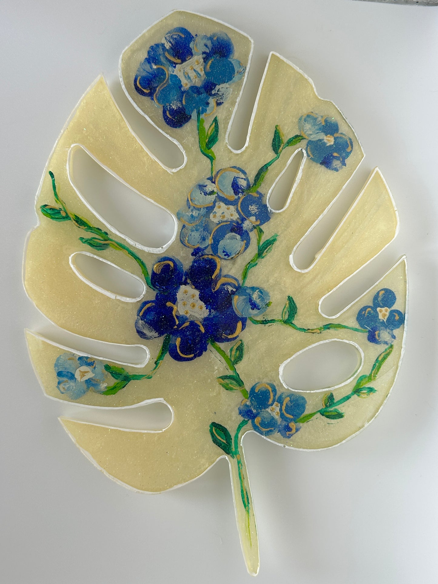 Tray & Coaster Set (4) White and Blue and Green in Resin