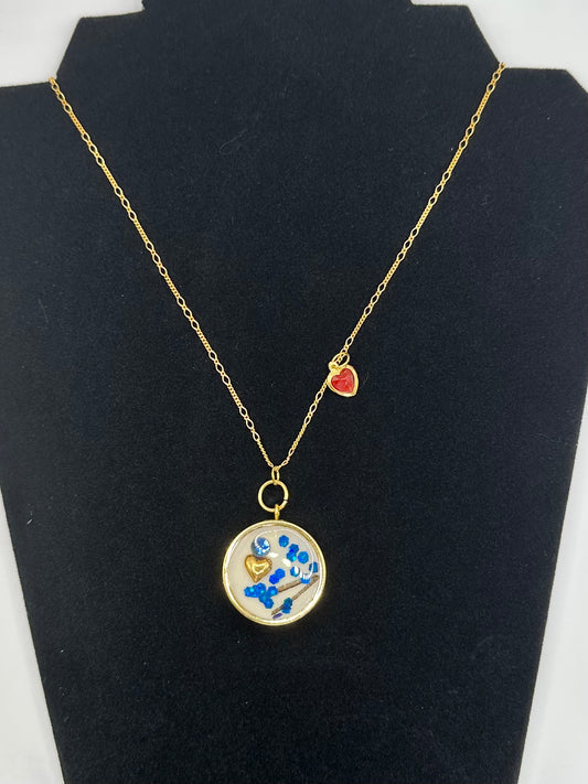 Chain with Copita White & Blue with Heart Resin Gold Plated